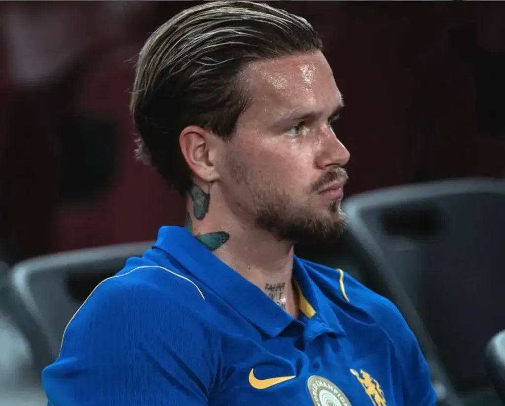 Football gossip: Mudryk, Rodri, Endrick, Spence, Hall, Ndiaye.