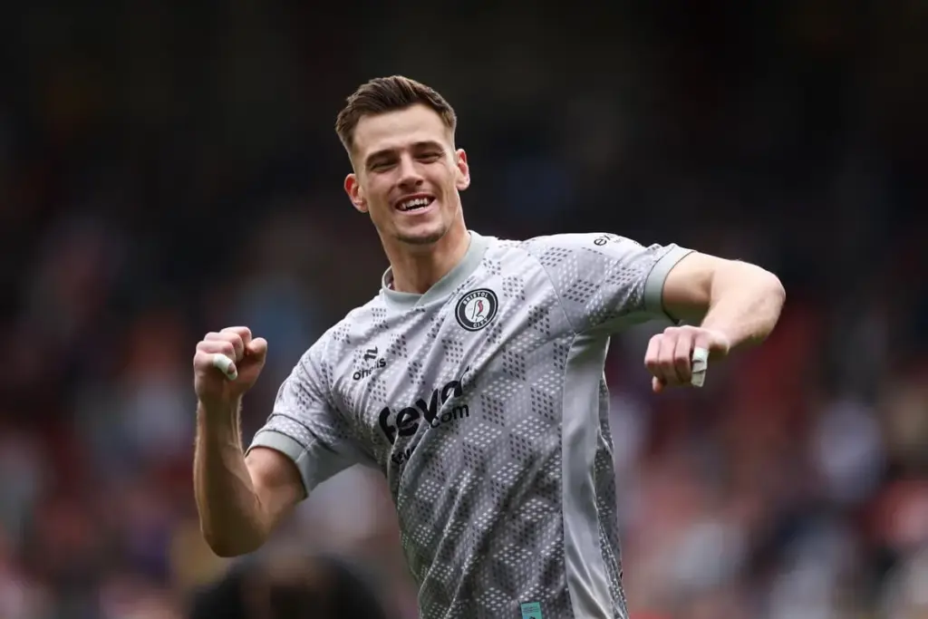 Man Utd agree double deal as two medicals booked - London Evening Standard