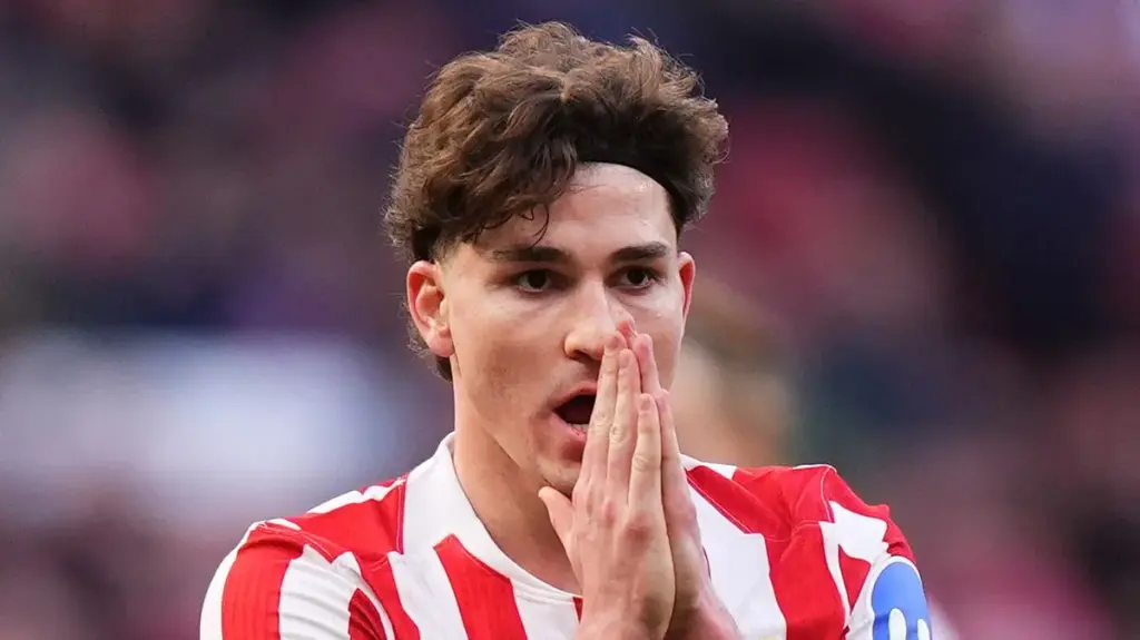 'Zero consideration' - Atletico Madrid slam 'unprofessional' Barcelona as they unanimously block Julian Alvarez transfer - Goal.com