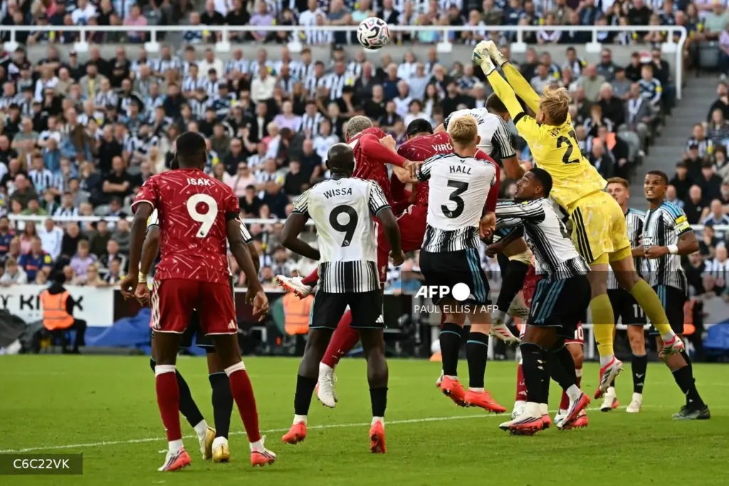 Newcastle 2-2 Liverpool: Dominik Szoboszlai snatches last-minute leveller from penalty spot to rescue Andoni Iraola