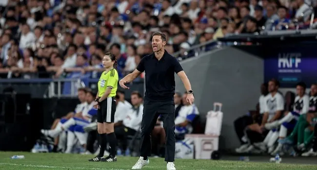 Chelsea’s manager Xabi Alonso reacts during the football match between Chelsea and Juventus at Kai Tak Stadium in Hong Kong on August 5, 2026. (Photo by May JAMES / AFP)
